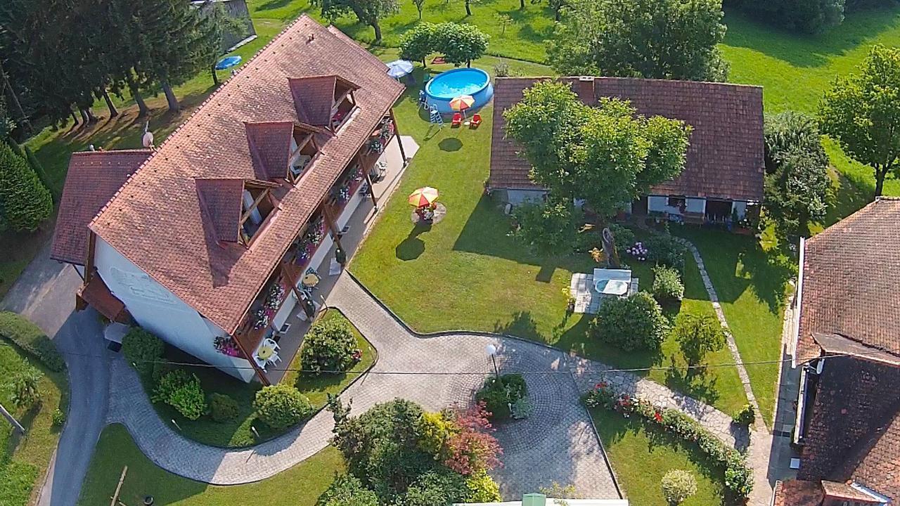 Gaestehaus Zur Schoenen Aussicht Hotel Wies Bagian luar foto